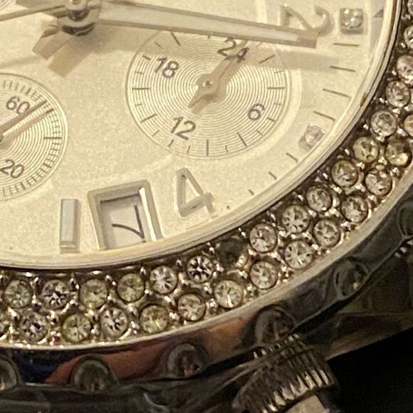 MICHAEL KORS Clear Crystal Women's Chronograph Watch MK5337 **FLAWS** - Picture 8 of 9